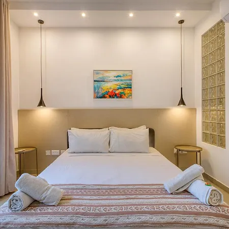 Modern - Walk To Shops & Qui-si-sana Promenade Apartament *