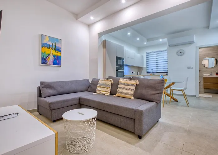 Apartament Modern - Walk To Shops & Qui-si-sana Promenade Sliema