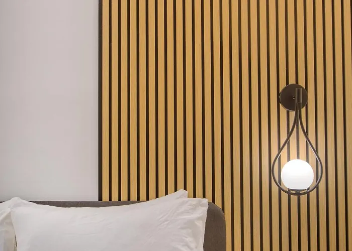 Modern - Walk To Shops & Qui-si-sana Promenade Apartament